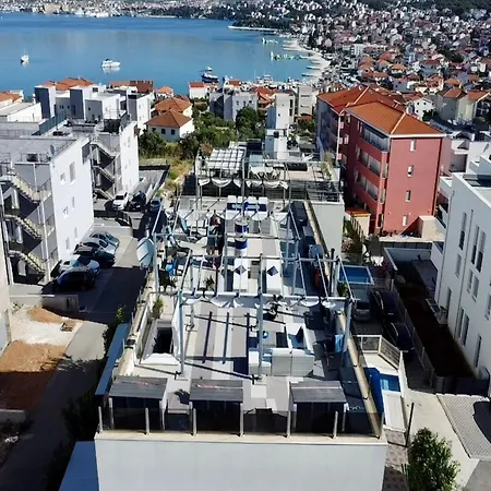 Oceanview Deluxe Penthouse With 89m2 Living Space & 90m2 Roof Terrace * Trogir