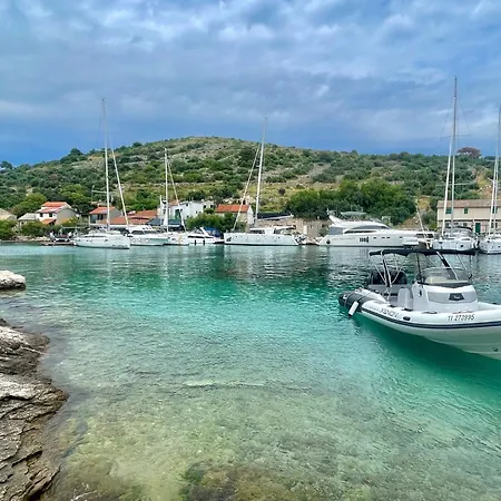Oceanview Deluxe Penthouse With 89m2 Living Space & 90m2 Roof Terrace * Trogir