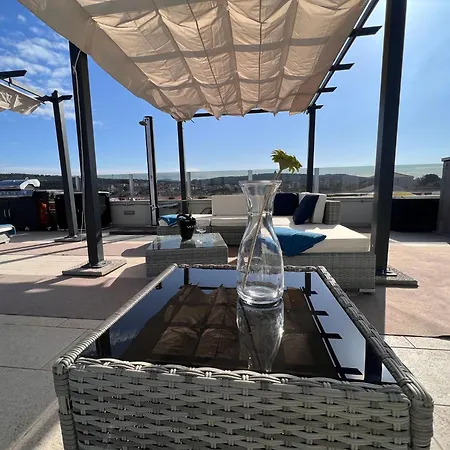 Apartamento Oceanview Deluxe Penthouse With 89m2 Living Space & 90m2 Roof Terrace