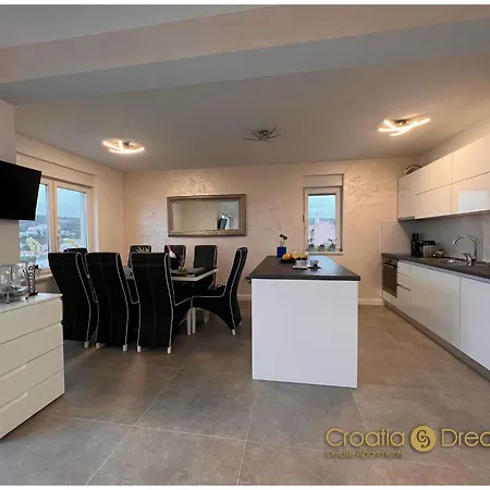 Oceanview Deluxe Penthouse With 89m2 Living Space & 90m2 Roof Terrace Apartamento *