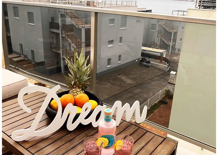 Apartmán Oceanview Deluxe Penthouse With 89m2 Living Space 90m2 Roof Terrace *